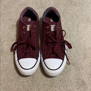 Maroon converse